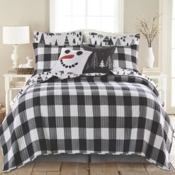 Northern Star Holiday Quilt Set - Levtex Home