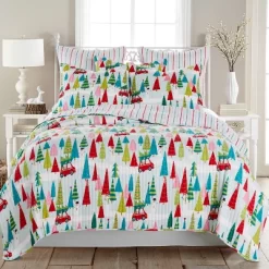 Full/Queen Merry & Bright Holly Jolly Reversible Quilt - Levtex Home